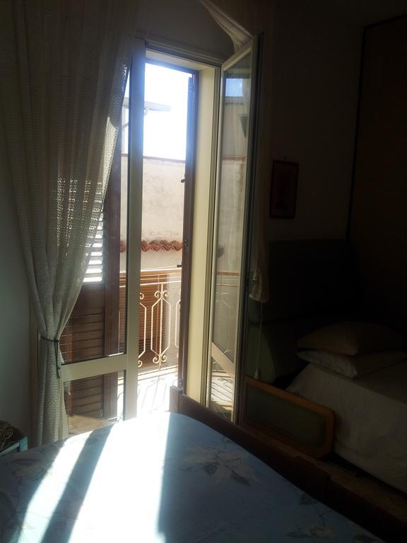 ノート La Madonnuzza Bed & Breakfast エクステリア 写真