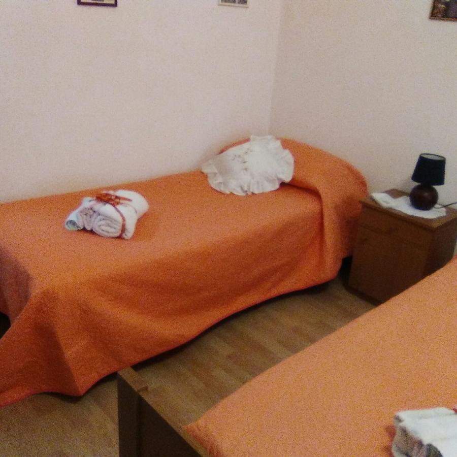 ノート La Madonnuzza Bed & Breakfast エクステリア 写真
